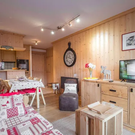 Apartment 3 Etoiles Proche Des Pistes A Avec Parking - Fr-1-343-163 Chamonix